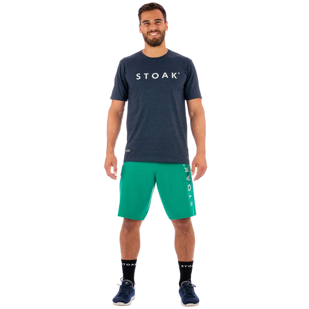 STOAK Deep Sea blau Clean grün Package Herren T-Shirt und Shorts vorne 
